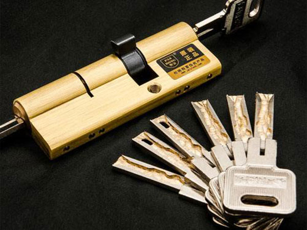 平山24小时上门开锁公司